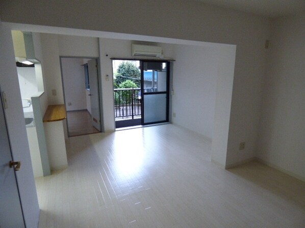 メゾンエトワールの物件内観写真